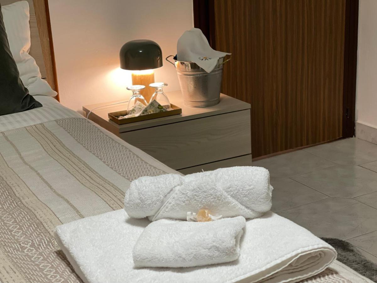 Oxalis Apartment Bologna Bagian luar foto